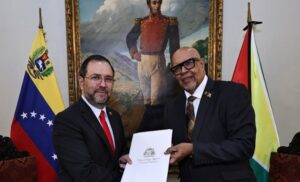 nuevo embajador de Guyana en Venezuela, Richard Van West-Charles