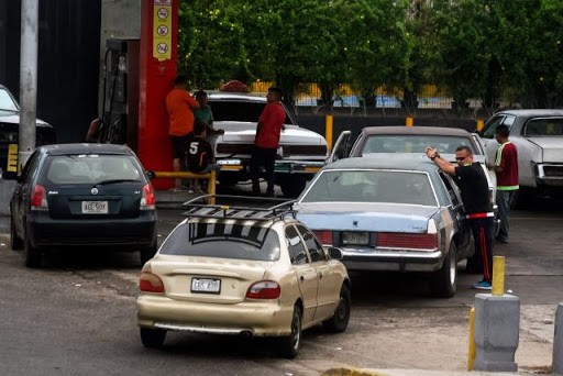 Carros usados cuestan entre 10 mil y 30 mil dólares en Venezuela