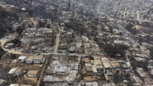 Casi 100 muertos y más de 3000 viviendas calcinadas en unos incendios sin precedentes en Chile