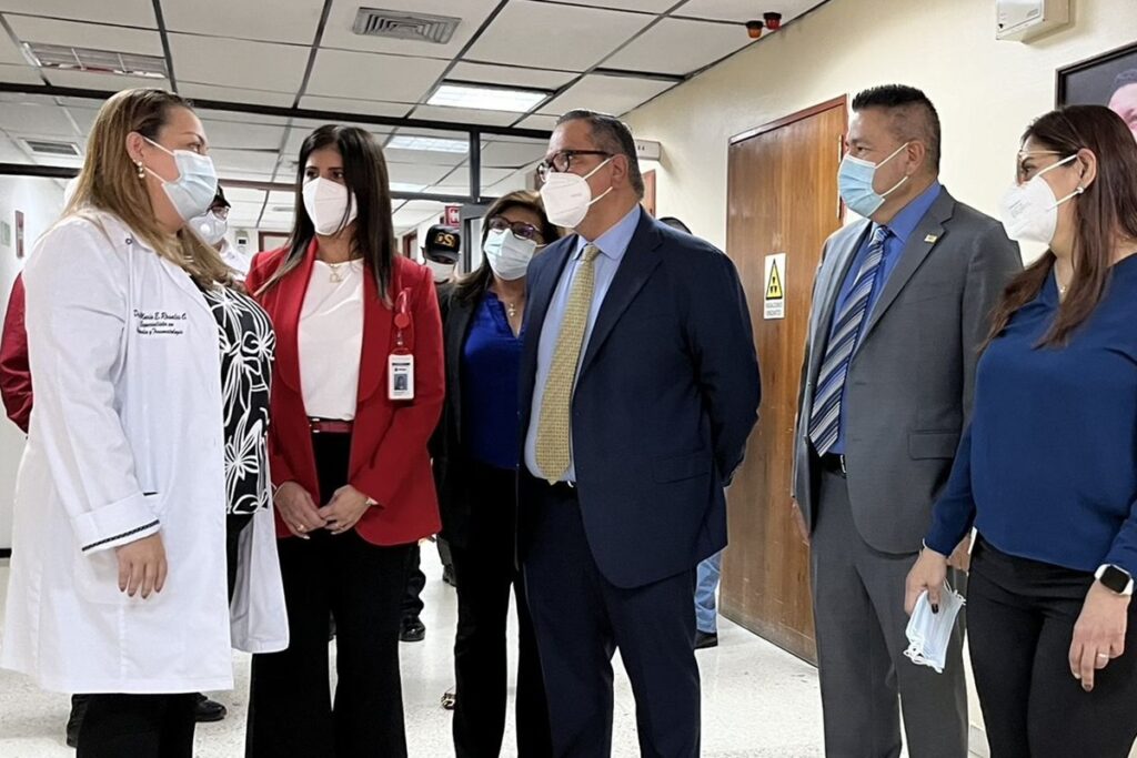 Chevron dona equipos e insumos médicos al hospital Coromoto de Maracaibo