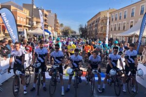 Ciclismo: Illes Balears Arabay honra a Guillem Ramis completando la Volta
