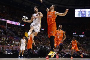Copa del Rey de Baloncesto: El Real Madrid luce músculo: atropella al Valencia y vuelve a la final de Copa