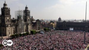 Decenas de miles de opositores exigen "voto libre" en México – DW – 19/02/2024