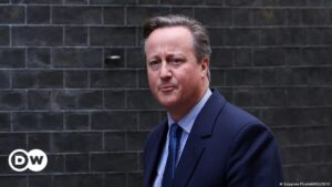 Declaran ‘persona non grata’ a David Cameron en las Malvinas – DW – 20/02/2024