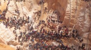 Derrumbe en mina en Bolívar deja a decenas de personas tapiadas