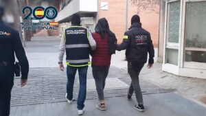 Detenido en Barcelona un presunto yihadista que consumía y compartía en RedesSociales contenido radical a favor de DAESH