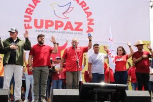 Diosdado Cabello juramentó las Uppaz en Monagas