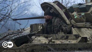 Ejército de Ucrania se retira de Avdiivka ante asedio ruso – DW – 17/02/2024