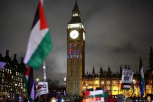 El Parlamento británico aprueba una enmienda reclamando un "alto el fuego humanitario inmediato" en Gaza
