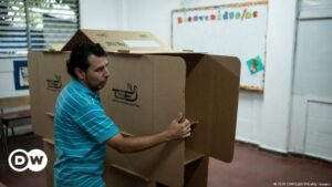 El TSE de El Salvador se prepara para regresar a las urnas – DW – 26/02/2024