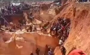 Entre 50 y 100 mineros tapiados en mina en el Estado Bolívar