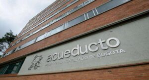 Estafas en Bogotá a nombre de Empresa de Acueducto: roban plata con reconexiones