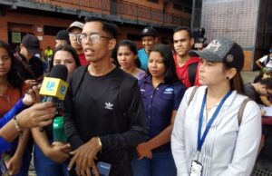 Estudiantes de la UNESR exigen reparaciÃ³n de fallas