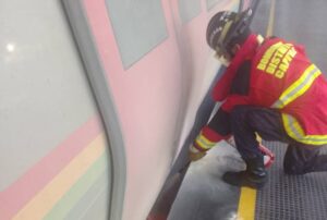 Explosión de vagón provocó incendio en estación del Metro de Caracas