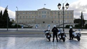 Explota bomba ante Ministerio de Trabajo en Atenas sin causar heridos