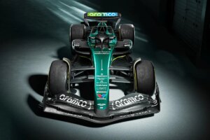 F1: El nuevo Aston Martin de Fernando Alonso: la "fuerte evolucin" de "un coche ms todoterreno" para luchar con Red Bull