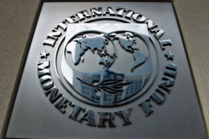FMI aprobó desembolsó de 4.700 millones de dólares a Argentina