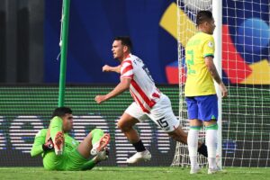 Fabrizio Peralta le regaló el triunfo a Paraguay sobre Brasil en el cuadrangular final
