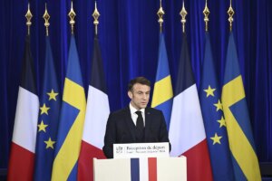 Francia confirma la muerte de dos cooperantes en Ucrania vctimas de "la barbarie rusa"