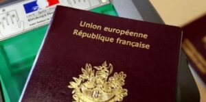 Francia planea derogar la atribución de la nacionalidad a migrantes nacidos en territorio del Índico - AlbertoNews