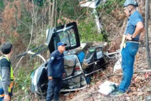 Helicóptero de Corpoelec se estrelló contra montaña en Mérida y milagrosamente sus ocupantes salieron ilesos