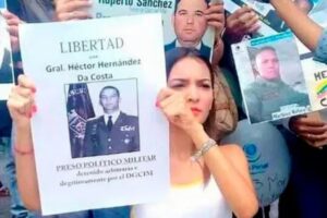 Hija de general Héctor Hernández Da Costa denuncia su traslado irregular desde la Dgcim hasta el Rodeo I