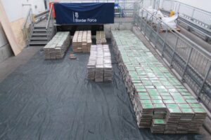 Incautación récord de 5,7 toneladas de cocaína en Reino Unido - AlbertoNews