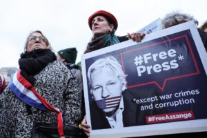 Julian Assange hace un último intento ante el Tribunal Superior de Londres para evitar su extradición a EE.UU.
