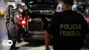 La Policía brasileña retira el pasaporte a Jair Bolsonaro – DW – 08/02/2024