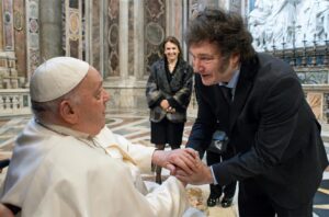 La reconciliación de Javier Milei con el Papa le da la vuelta al mundo