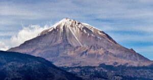 Localizan cuerpo en el Pico de Orizaba; podría ser el alpinista desaparecido hace 10 días