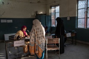 Los resultados electorales en Pakistán dejan descontentos a muchos
