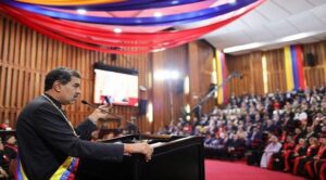 Maduro al presidente de Ecuador: "El que se mete con Venezuela se seca y te vas a secar"