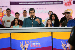 Maduro celebra 25 aniversario del chavismo con el cese de las exoneraciones tributarias