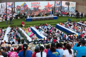 Maduro dice que los migrantes venezolanos "tienen que regresar a su país"