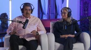 Maduro insta a dirigentes políticos a dejar el ego y trabajar con humildad