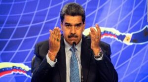 Maduro participa en las jornadas de debate sobre las 7T
