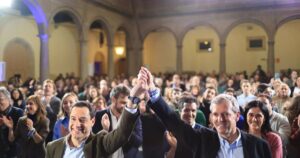 Moreno pide votar al PP para evitar "pasos atrás" en Galicia y no pasar "de la estabilidad al mayor lío político"
