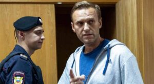 Alexei Navalni, el más férreo opositor al gobierno de Vladímir Putin, murió en una cárcel de Rusia según difundió la agencia estatal TASS.