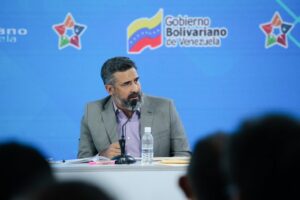 Nicolás Maduro sacó a Jorge Arreaza del ministerio de Comunas y nombró a Guy Vernáez