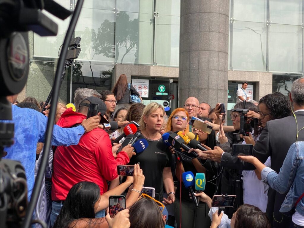 ONG y activistas protestaron para exigirla liberación de Rocío San Miguel