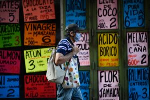 Observatorio Venezolano de Finanzas advierte que en 2023 la economía del país se contrajo 1,2% (+Datos)