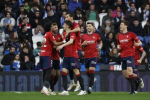 Osasuna congela a la Real Sociedad con un gol de Budimir | LaLiga EA Sports 2023