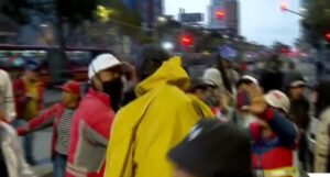 Periodistas de Red Más Noticias fueron agredidos por manifestantes en Bogotá