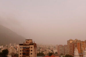 Polvo del Sahara llega al país este #20Feb y se quedará en el ambiente por al menos cuatro días