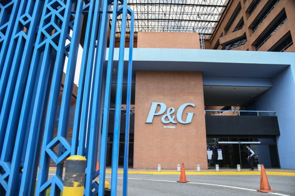 Procter & Gamble cierra su última línea de operación en Venezuela