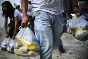Relator de la ONU de visita en Venezuela cuestionó el valor nutricional y la calidad de alimentos de los CLAP