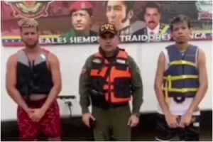 Rescatan a prospecto del béisbol venezolano que se había quedado a la deriva en una moto de agua