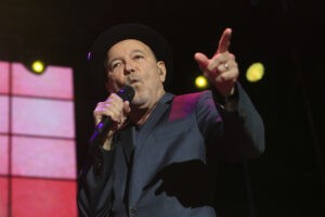 Rubén Blades alarga su legado en las categorías latinas al Grammy y Peso Pluma se estrena
