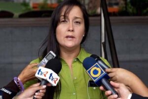 Defensa denunció allanamiento de la vivienda de la activista Rocío San Miguel: “Tememos que pudieran estar sembrando evidencias”